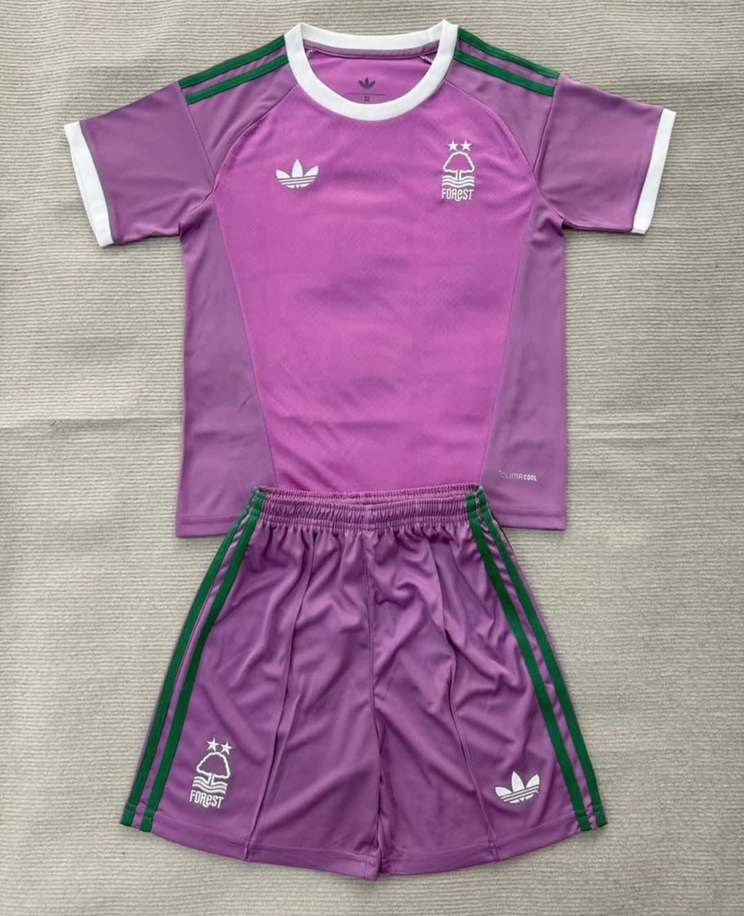 Nottingham Forest Goalkeeper Kit 26/27 Fan Edition - Kids - Free Personalisation + Patches!