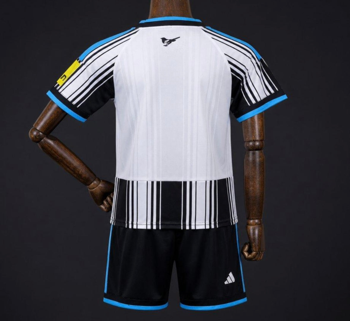 Newcastle United Home Kit 26/27 Fan Edition - Kids - Free Personalisation + Patches!