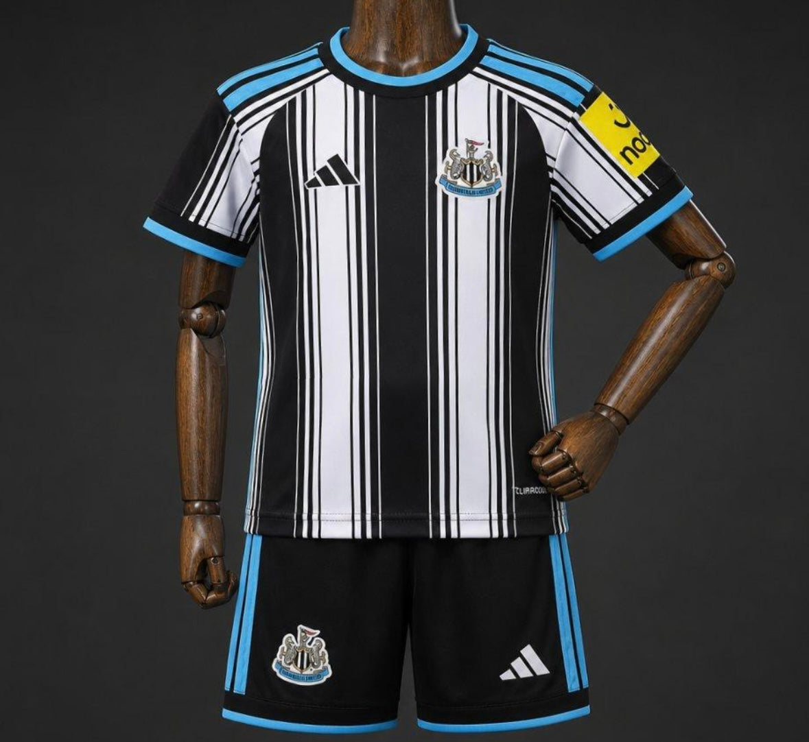 Newcastle United Home Kit 26/27 Fan Edition - Kids - Free Personalisation + Patches!