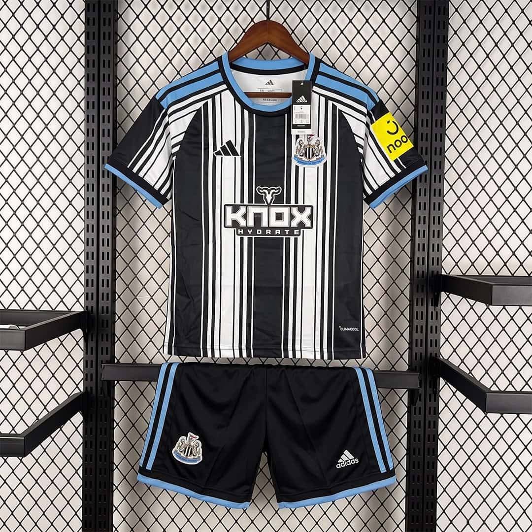 Newcastle United Home Kit 26/27 Fan Edition - Kids - Free Personalisation + Patches!